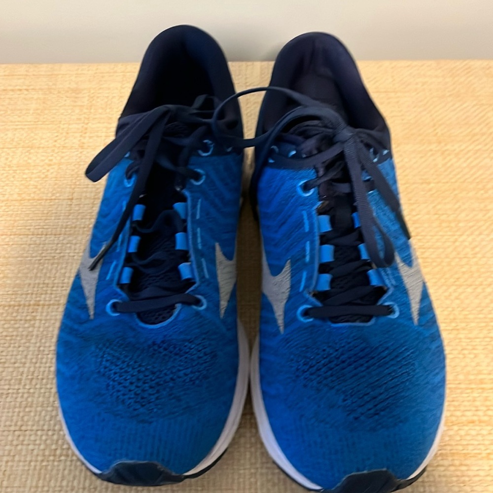 Men’s Mizuno Wave Rider